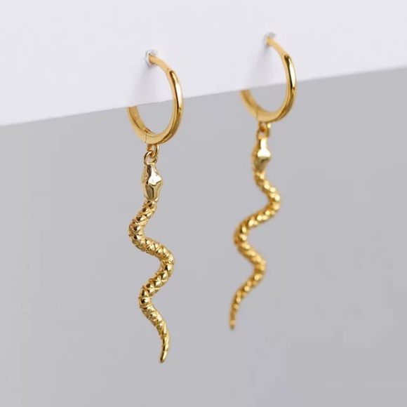 🐍 Insta 18K gold plated snake earrings - Picture 7 of 9
